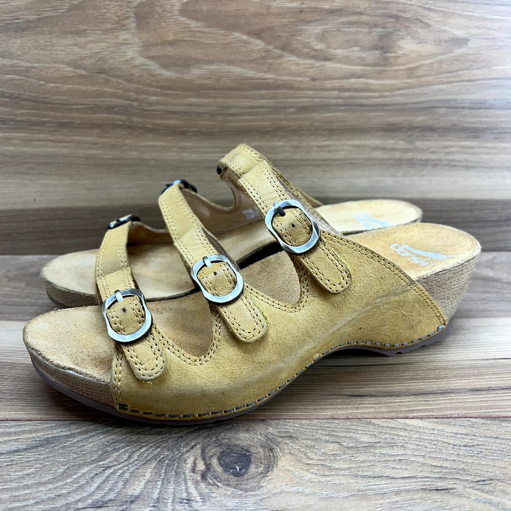 Dansko Tarin Sandals 8 EU 38‎ Yellow Burnished Nubuck Wedge